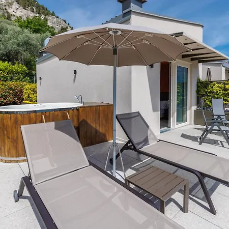 Llac Living Nature Hotel Limone sul Garda Exterior foto